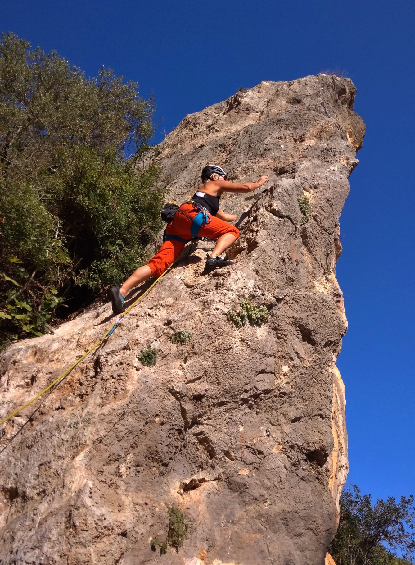 Kurs wspinaczkowy na drogach ubezpieczonych – pewność i bezpieczeństwo